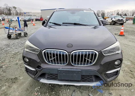 2016 BMW X1 xDrive28I z USA, uszkodzony, nr VIN WBXHT3C32G5F64950